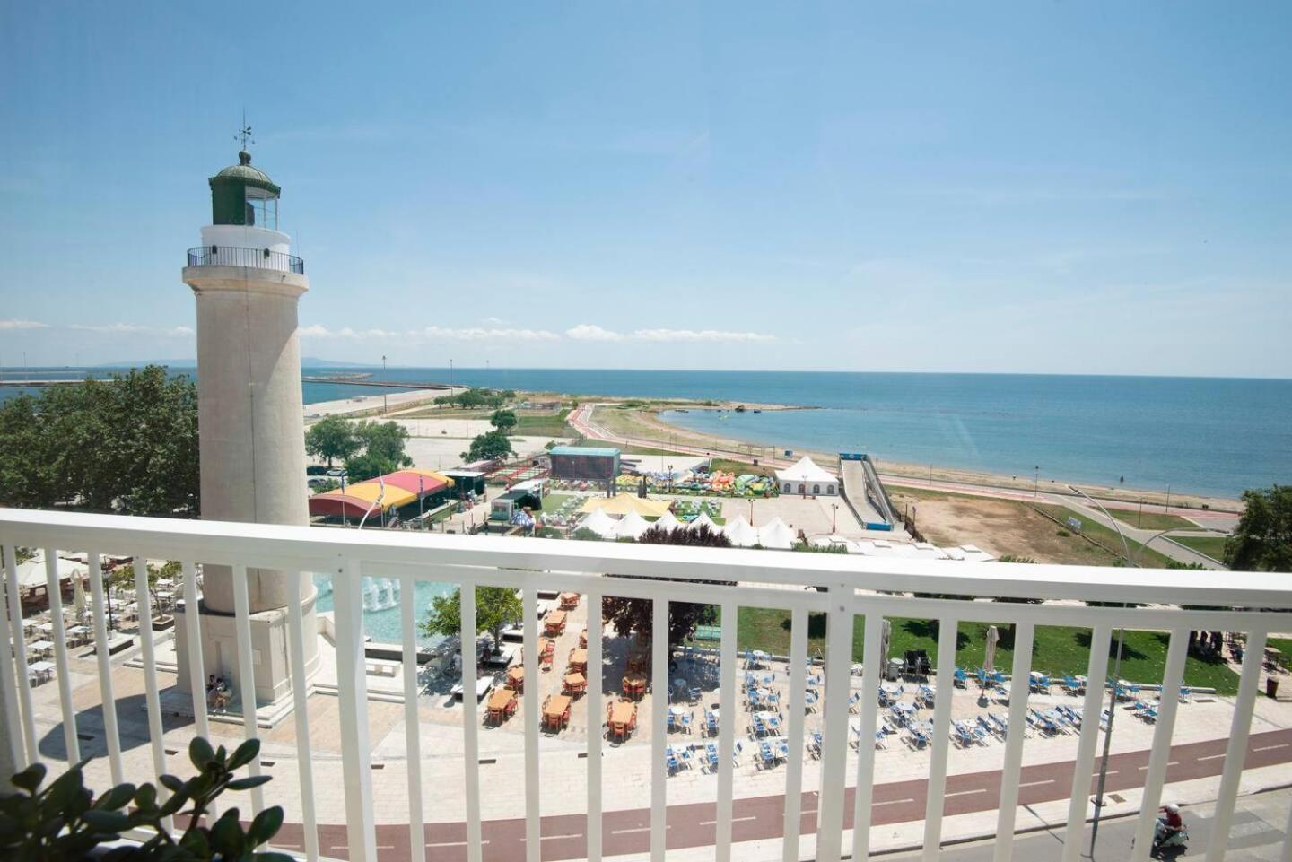 Lighthouse Apartments Alexandroúpoli Extérieur photo